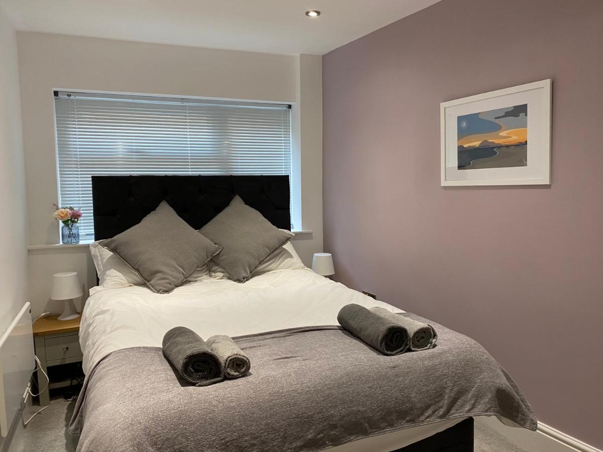 Superb 2 Beds 2 Baths New Apartment W/ Garden+Patio Bornemouth Extérieur photo