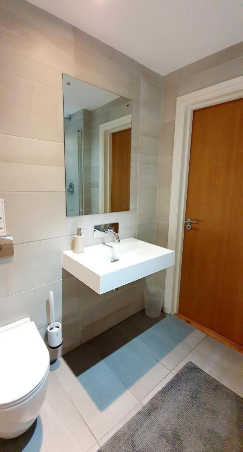Superb 2 Beds 2 Baths New Apartment W/ Garden+Patio Bornemouth Extérieur photo